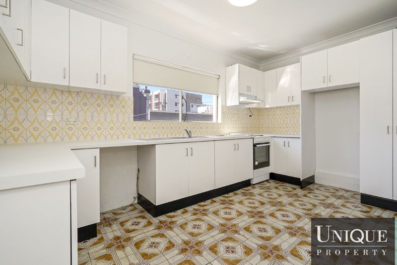 4 bedrooms House in Level 1/37 New Canterbury Road PETERSHAM NSW, 2049