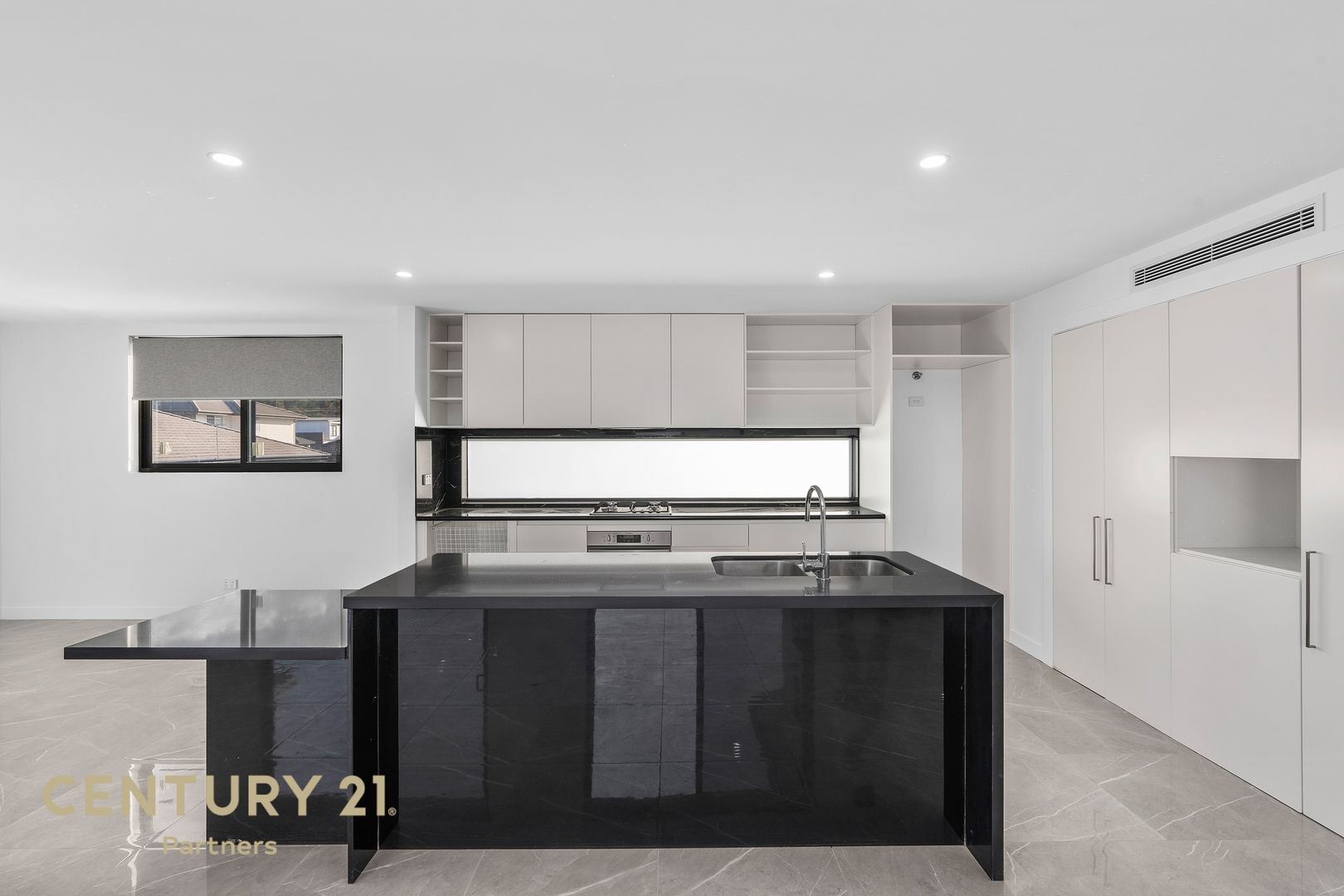 1214 Kingsford Smith Avenue, Middleton Grange NSW 2171 House For