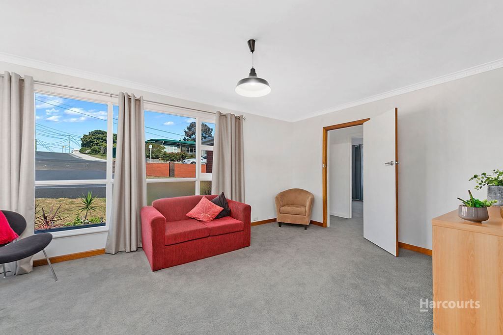 98 Lennox Avenue, Lutana TAS 7009, Image 2