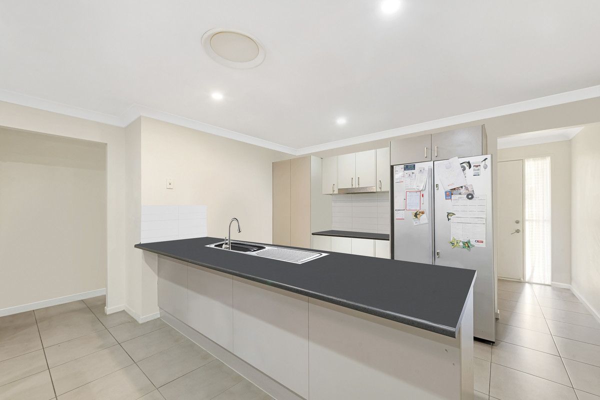 2 Neville Drive, Branyan QLD 4670, Image 2