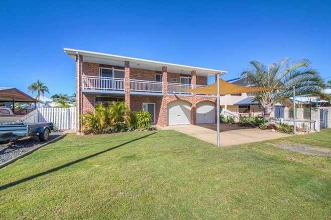 Picture of 59 Mirrawena Avenue, BANGALEE QLD 4703