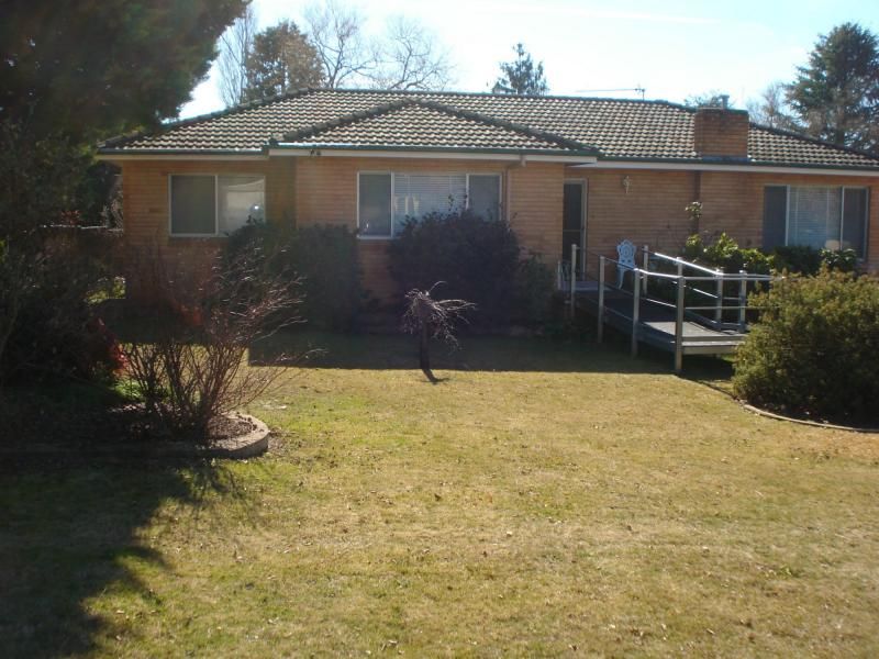 8 Amos Avenue, Blayney Property History & Address Research Domain