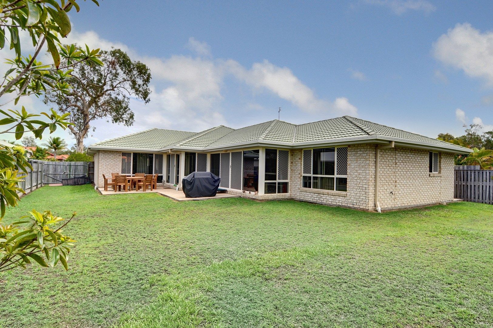 4 bedrooms House in 4 Campbellville Circuit PELICAN WATERS QLD, 4551