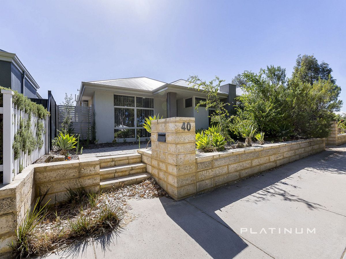 4 bedrooms House in 40 Parkland Drive YANCHEP WA, 6035