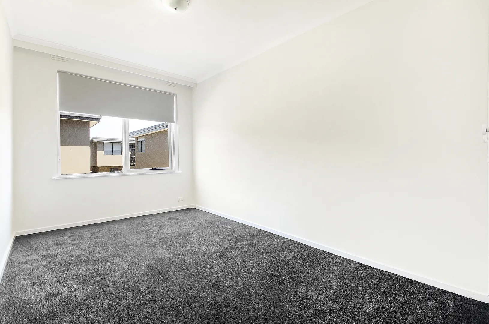 SPACIOUS RENOVATED APARTMENT - Vista 4