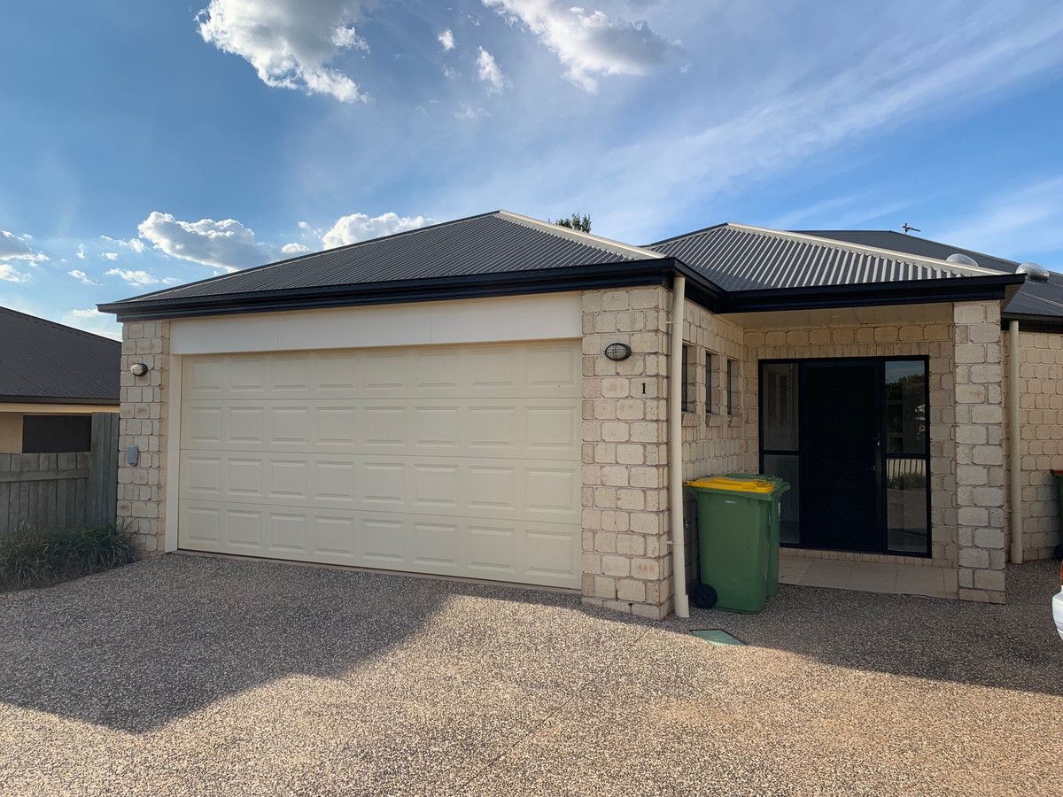 3 bedrooms Duplex in 1/3 Lavarack Street DARLING HEIGHTS QLD, 4350