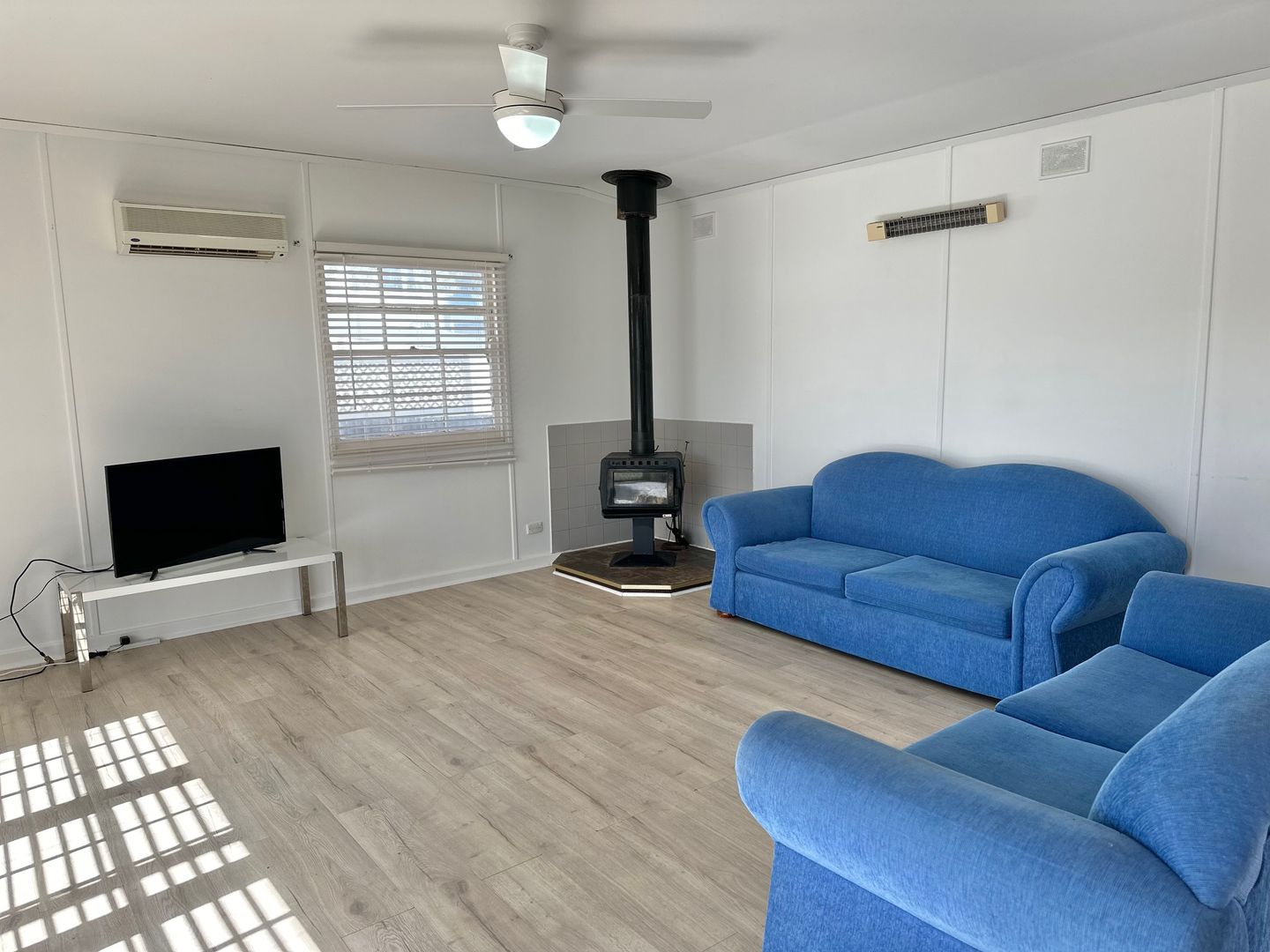 36 Victoria Street, Robe SA 5276 - House For Rent - $345 | Domain