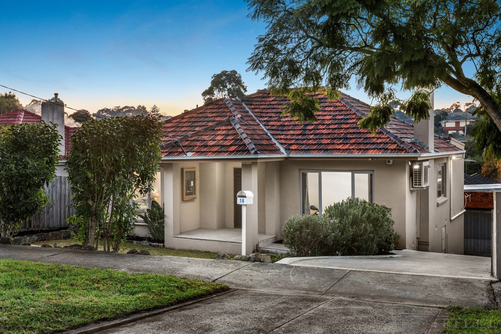 18 Box Hill Crescent, Mont Albert North VIC 3129 Domain