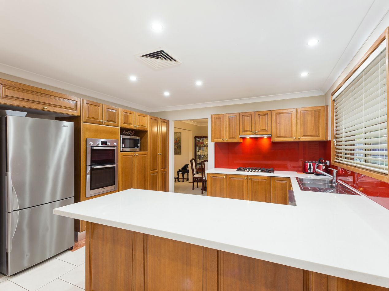 129 Brampton Drive, Beaumont Hills NSW 2155, Image 2