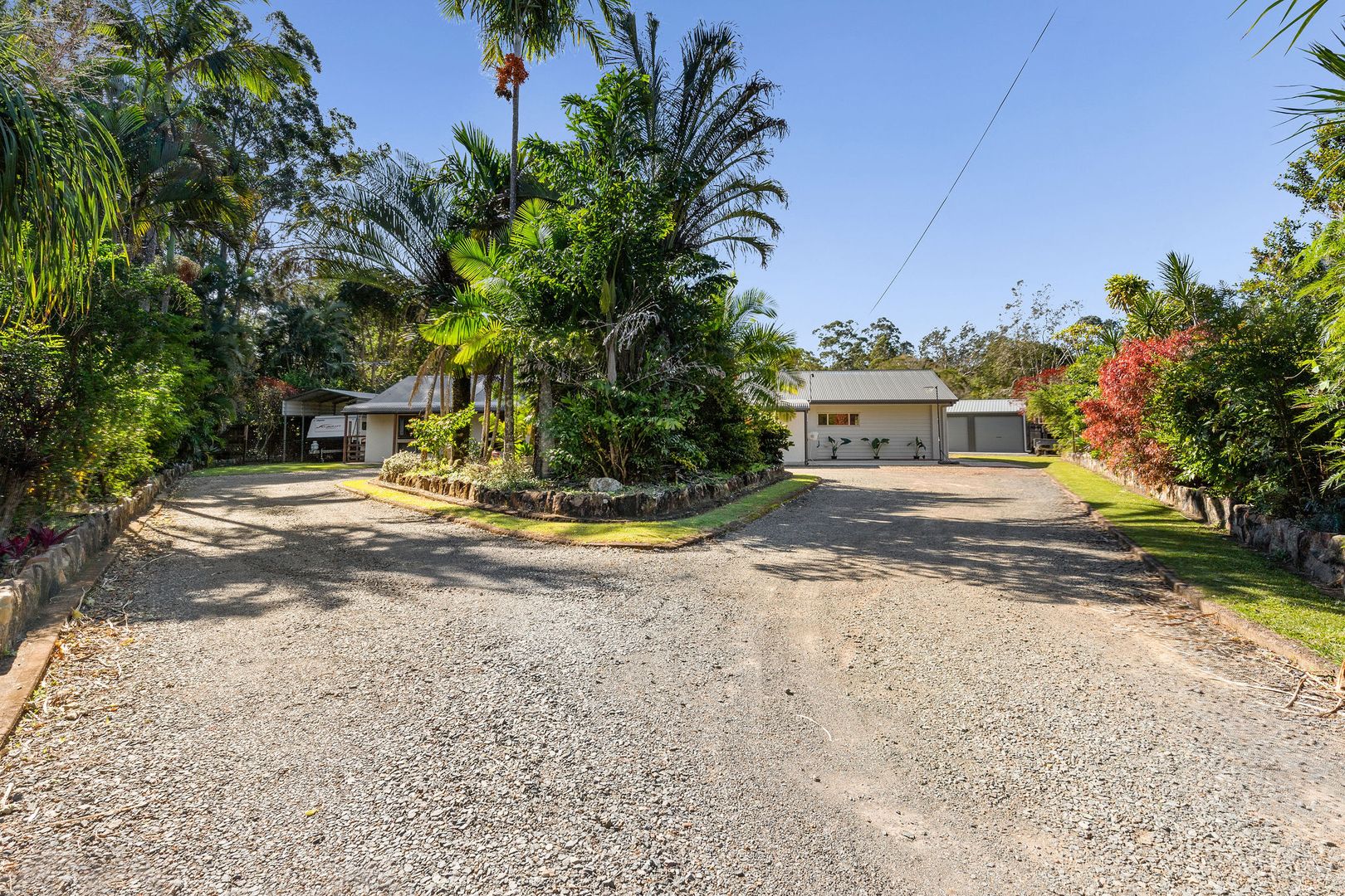 4 Castlereagh Court, Beerwah QLD 4519, Image 2