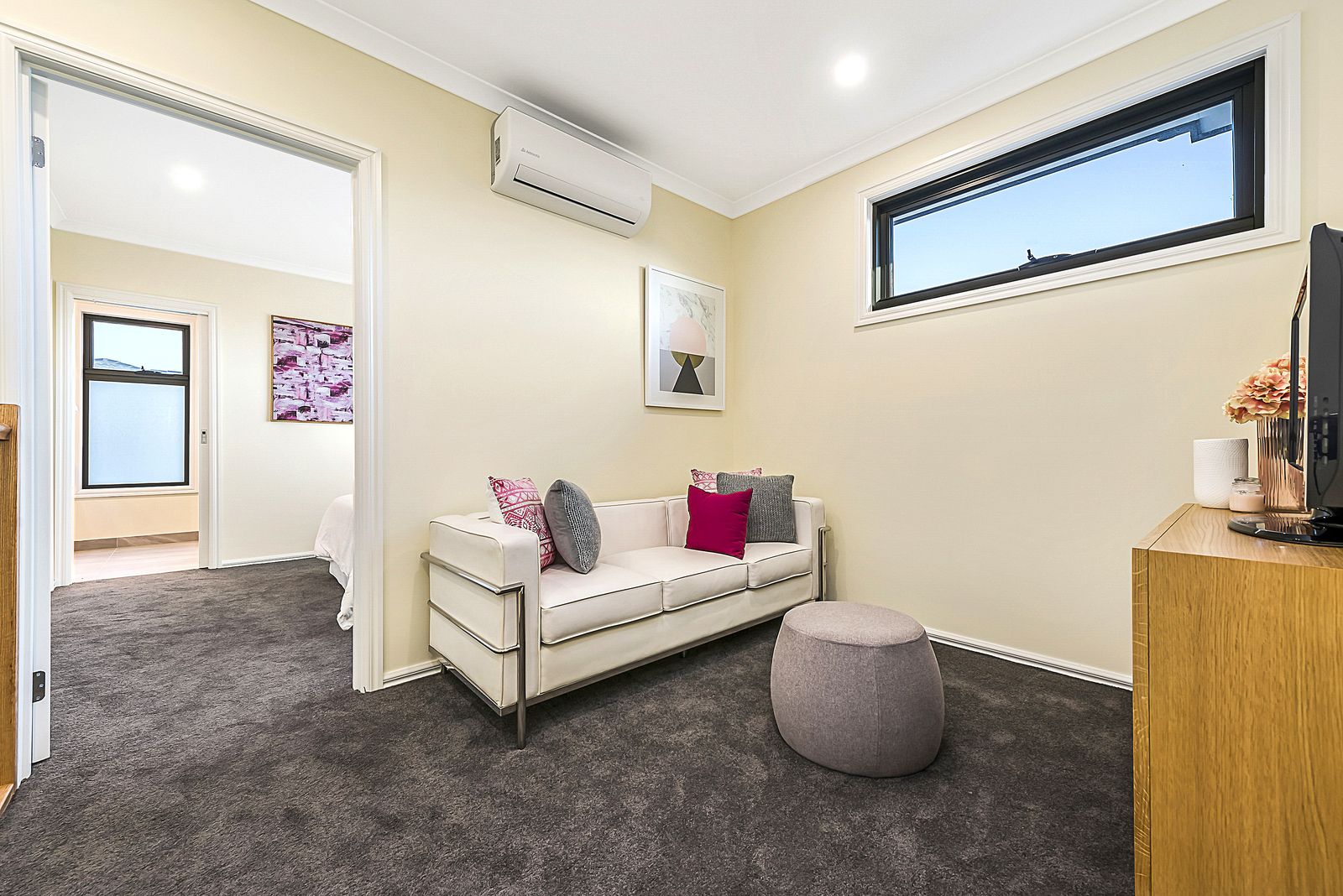 2/1 Aonach Street, Clayton South VIC 3169, Image 2