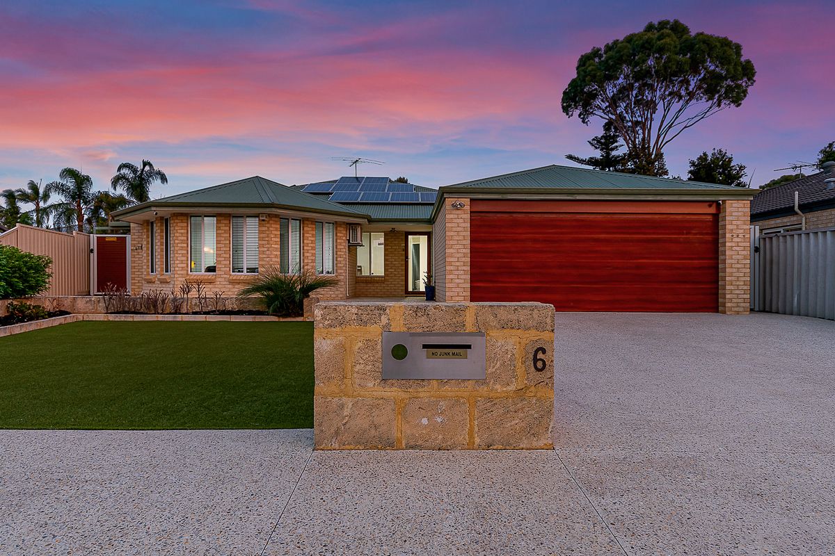 4 bedrooms House in 6 Shinji Court JOONDALUP WA, 6027