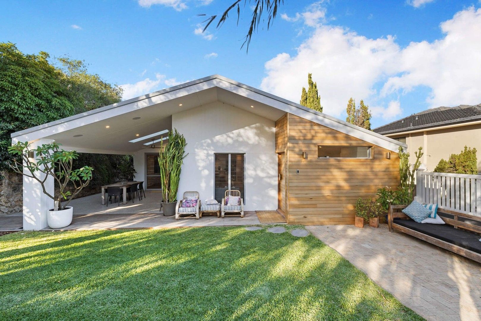 4 bedrooms House in 44A Dover Crescent WEMBLEY DOWNS WA, 6019