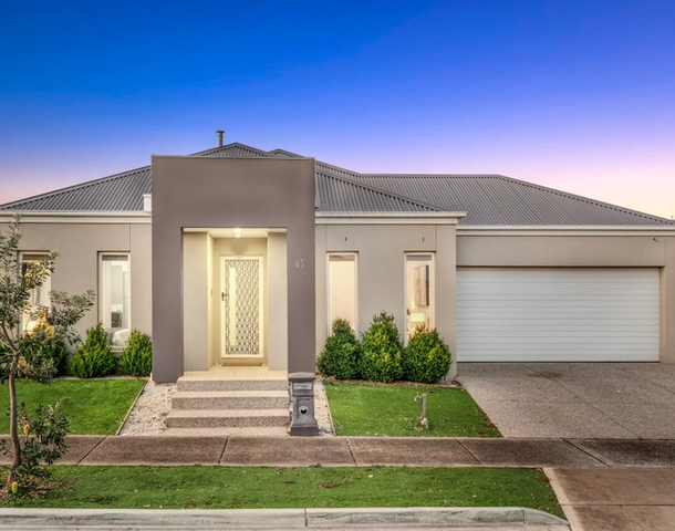 43 Kinglake Crescent, Craigieburn VIC 3064