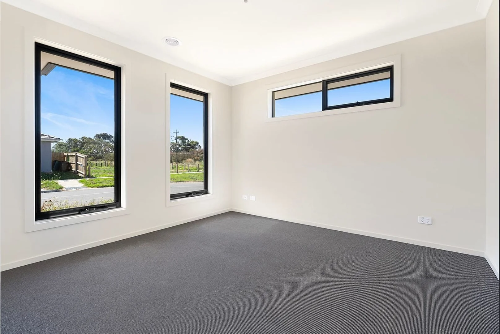 Additional image 2 of 47 Patrobas Loop, Cranbourne East VIC 3977
