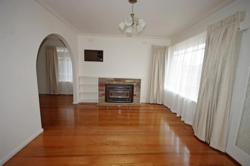 3 bedrooms Apartment / Unit / Flat in 1/1 Florence Street BENTLEIGH EAST VIC, 3165