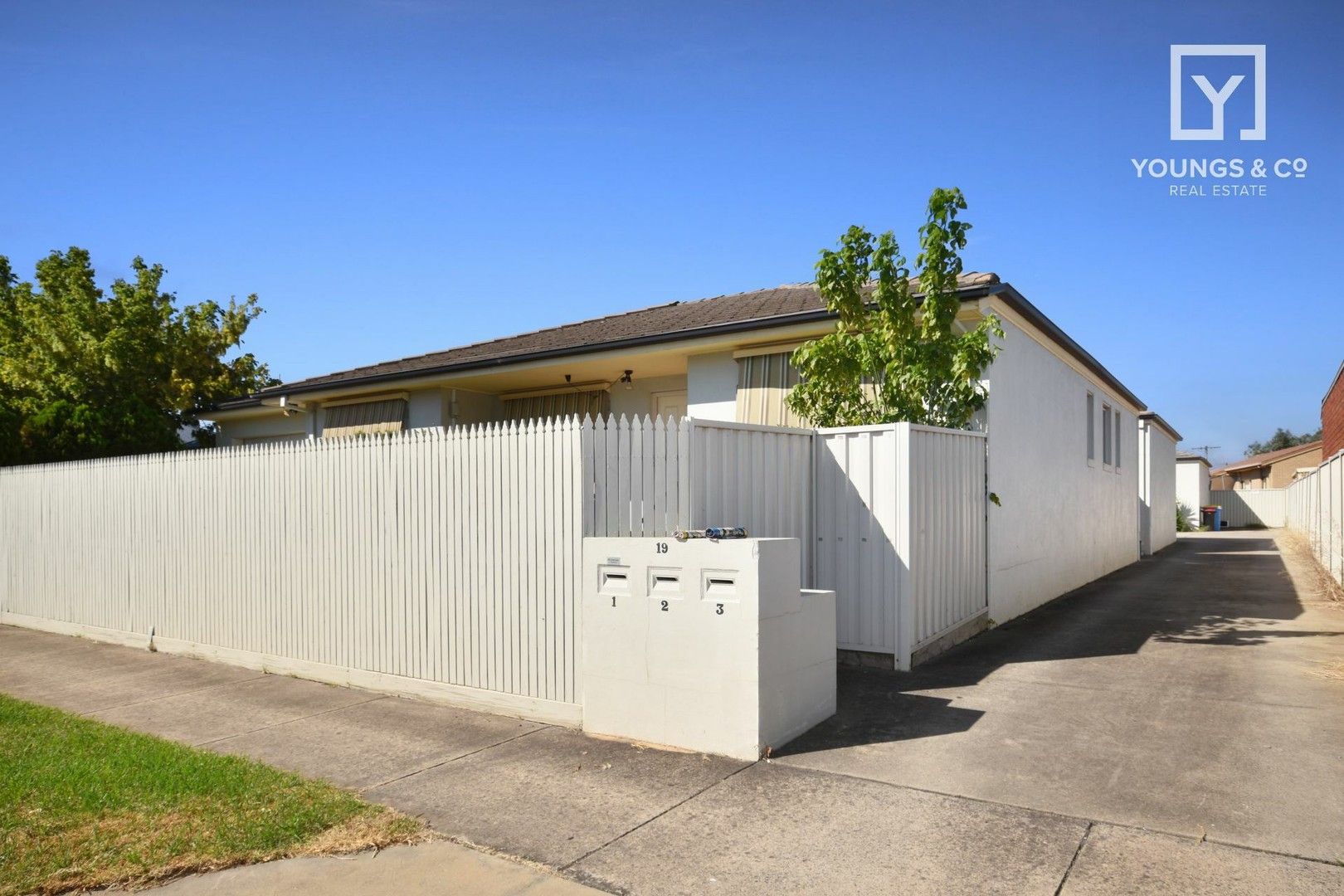 Unit 2/19 Dampier Ave, Shepparton VIC 3630, Image 0