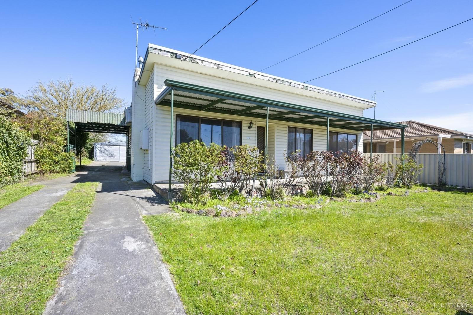 21 Ivanhoe Street, Wendouree VIC 3355 | Domain