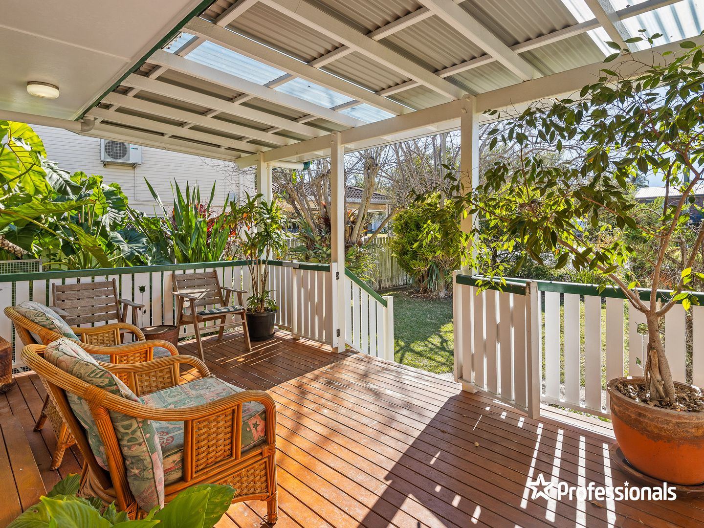 25 Owarra Avenue West, Ferny Hills QLD 4055, Image 2