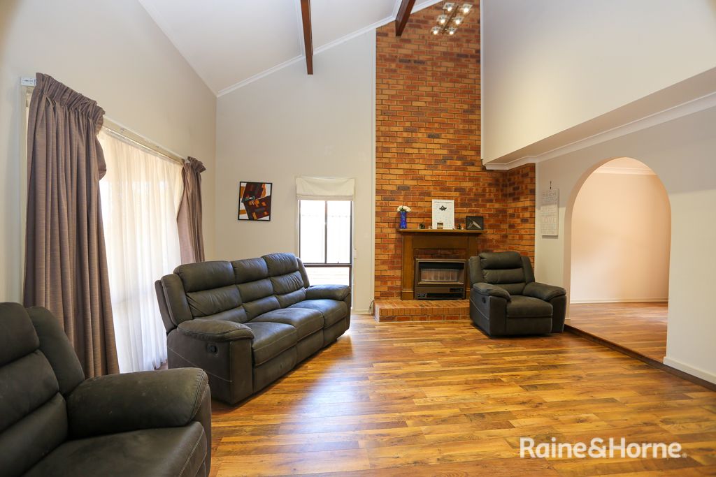 14 Tareena Avenue, Kelso NSW 2795, Image 0