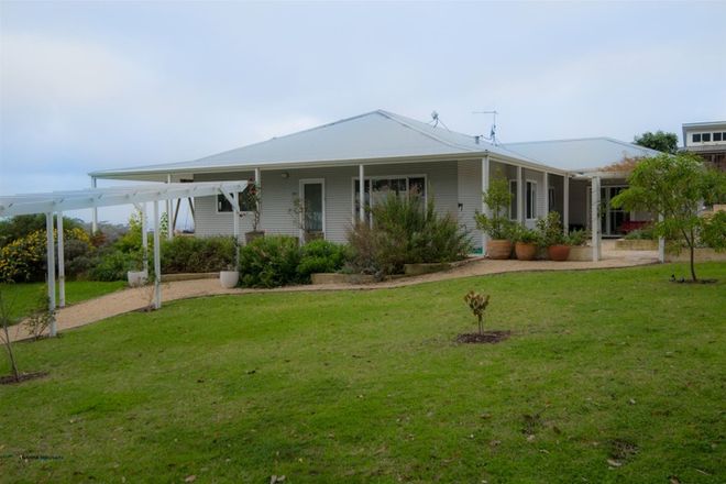 Picture of 175 Peace Street, SHADFORTH WA 6333