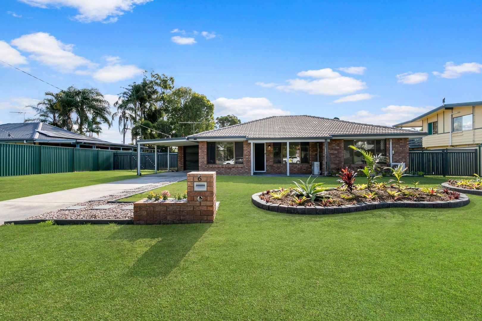 4 bedrooms House in 6 Alkina Court DECEPTION BAY QLD, 4508