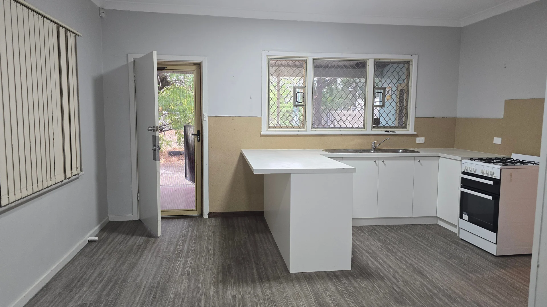 Additional image 4 of 14 Kenwick Road, Kenwick WA 6107