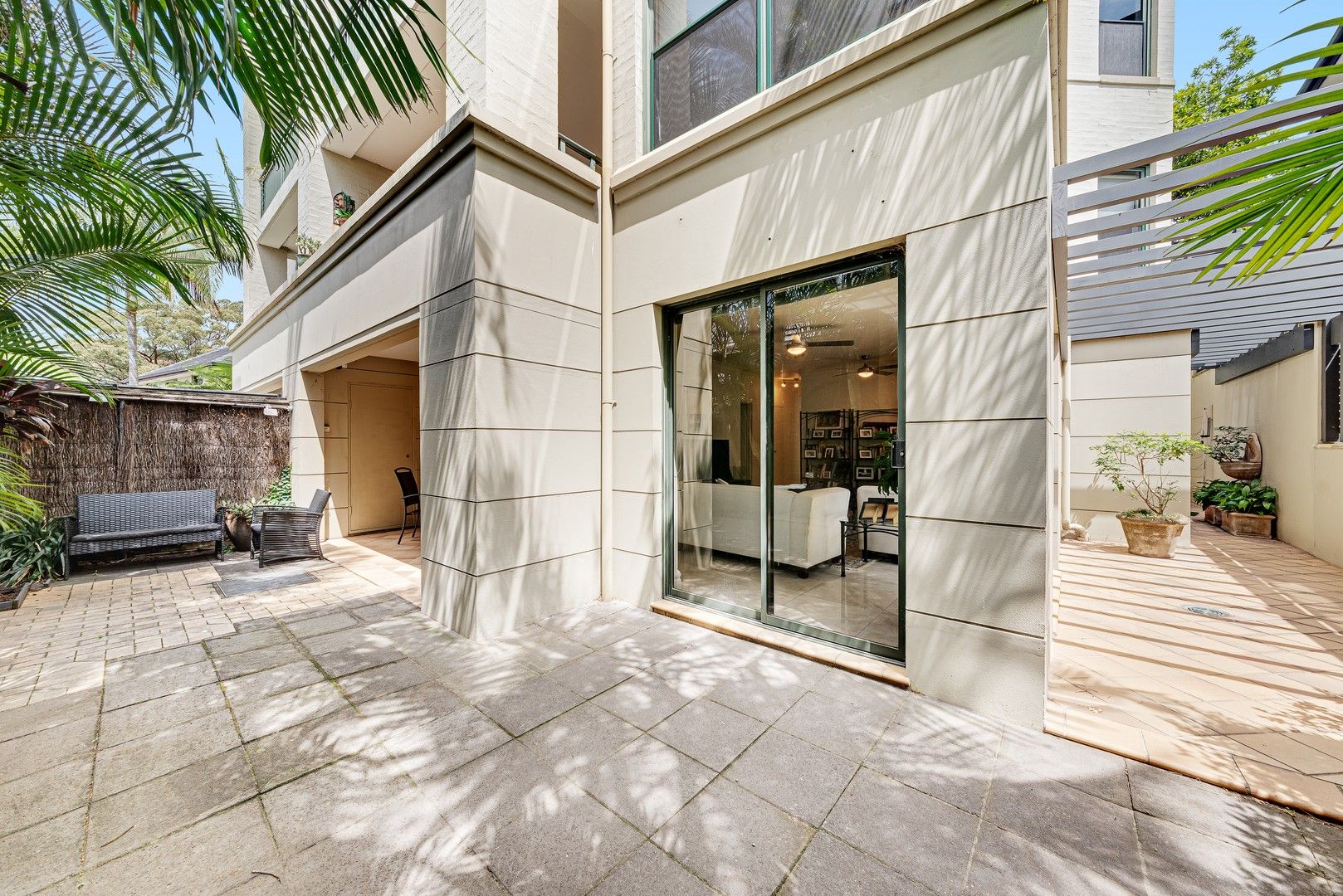 3 bedrooms Apartment / Unit / Flat in 101/433 Alfred Street North NEUTRAL BAY NSW, 2089