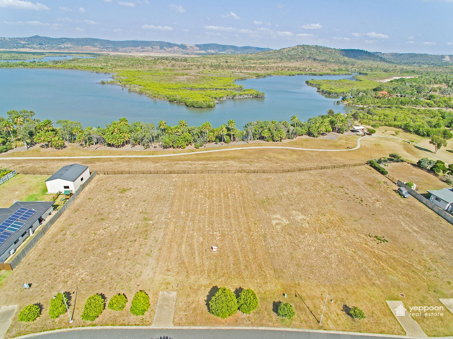 51 Lakeview Circuit, Mulambin Property History & Address Research