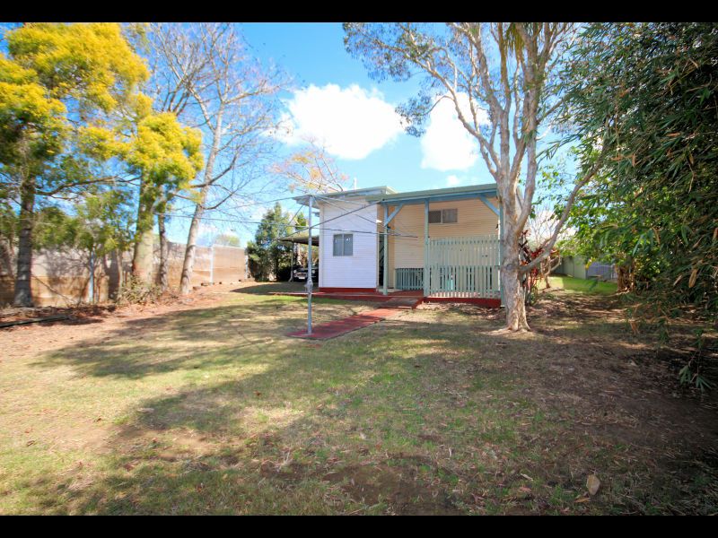 35 Nimmo Street, North Booval QLD 4304, Image 2