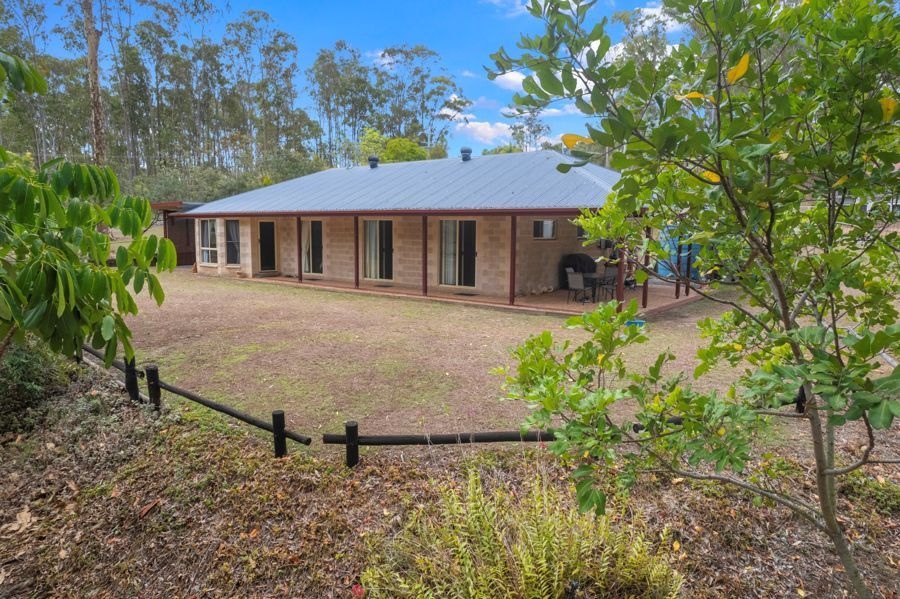 4 bedrooms House in 2 Abbott Road GLENWOOD QLD, 4570
