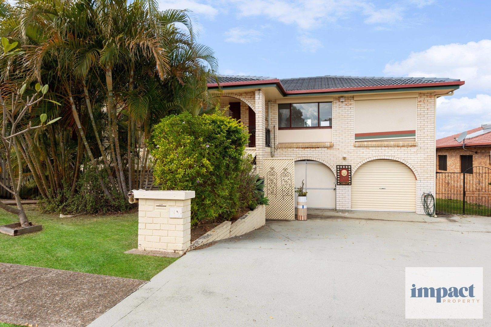 4 bedrooms House in 609 Creek Rd MANSFIELD QLD, 4122