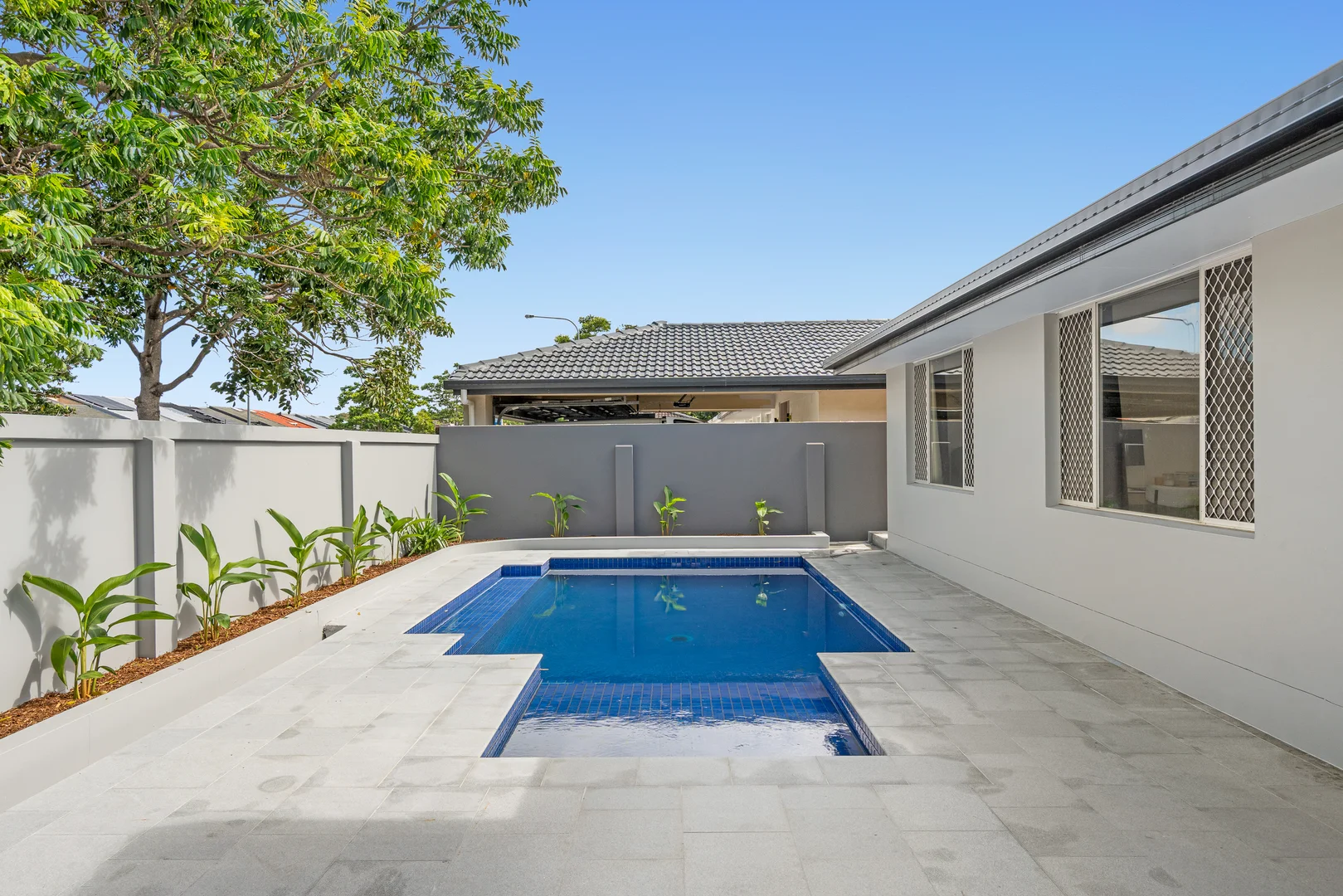 Additional image 22 of 112 Sunshine Boulevard, Mermaid Waters QLD 4218