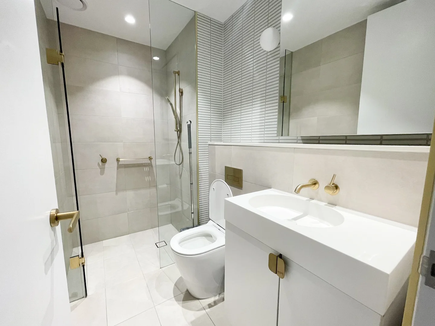 Additional image 8 of 2002/545 Station Street, Box Hill VIC 3128