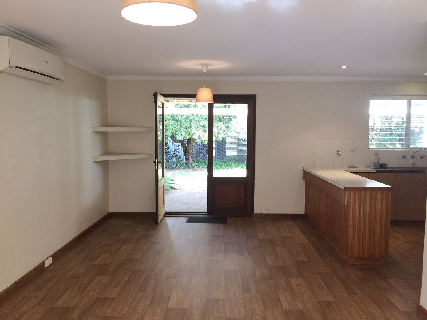 2 bedrooms Villa in 36A Virgil Ave YOKINE WA, 6060