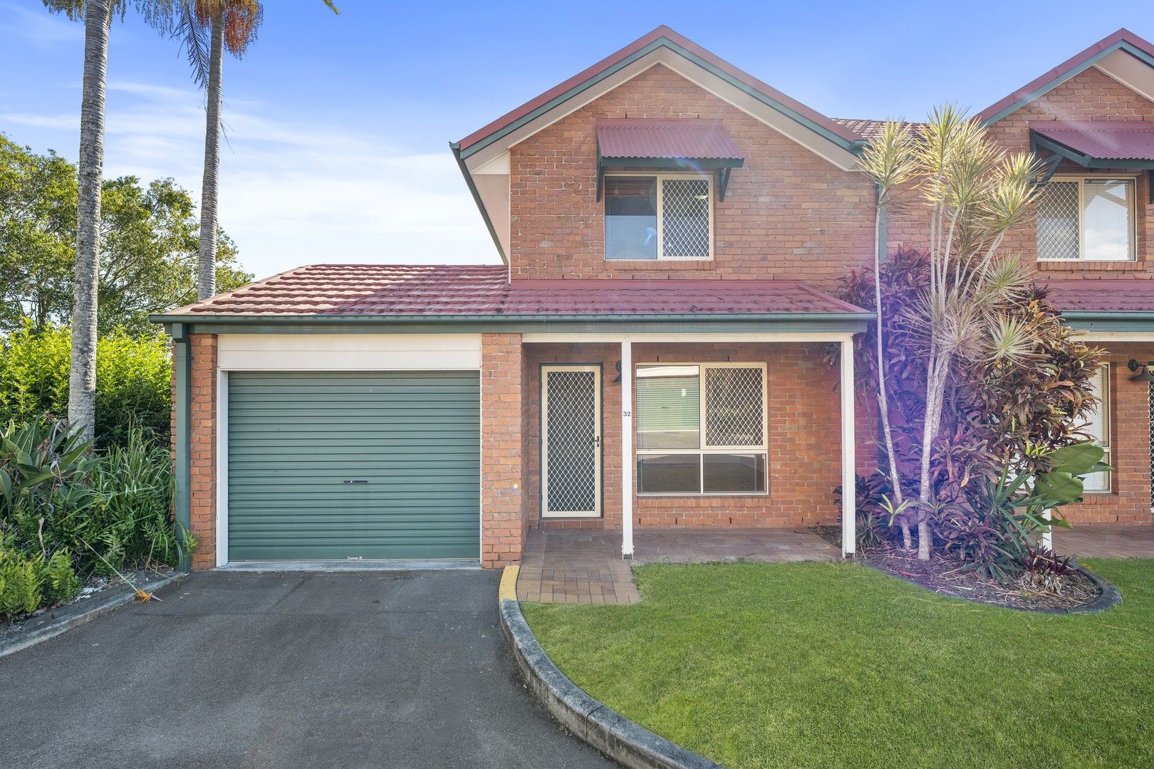 2 bedrooms Townhouse in 32/116 Meadowlands Road CARINA QLD, 4152