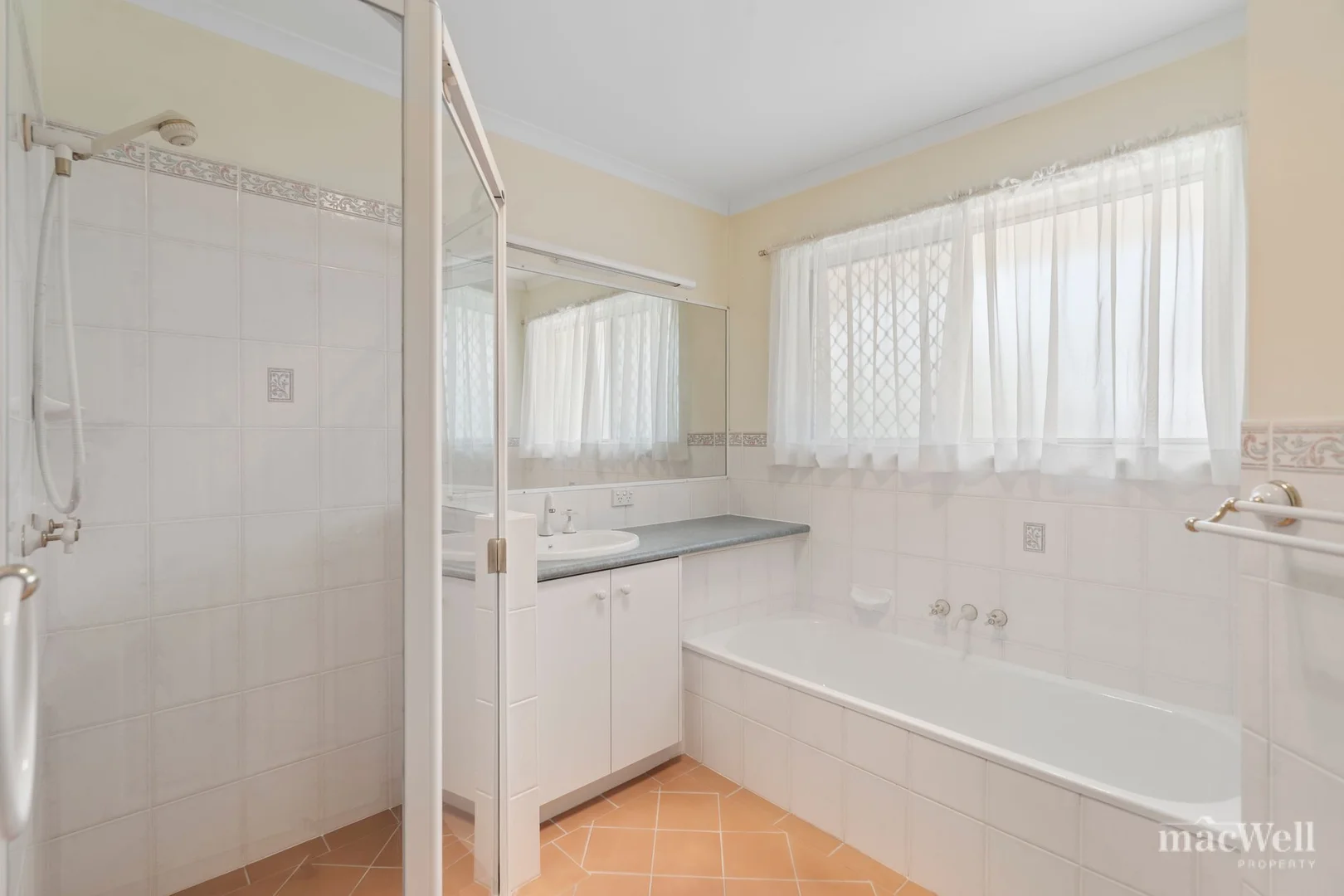 Additional image 10 of 2 Genevieve Court, Wellington Point QLD 4160