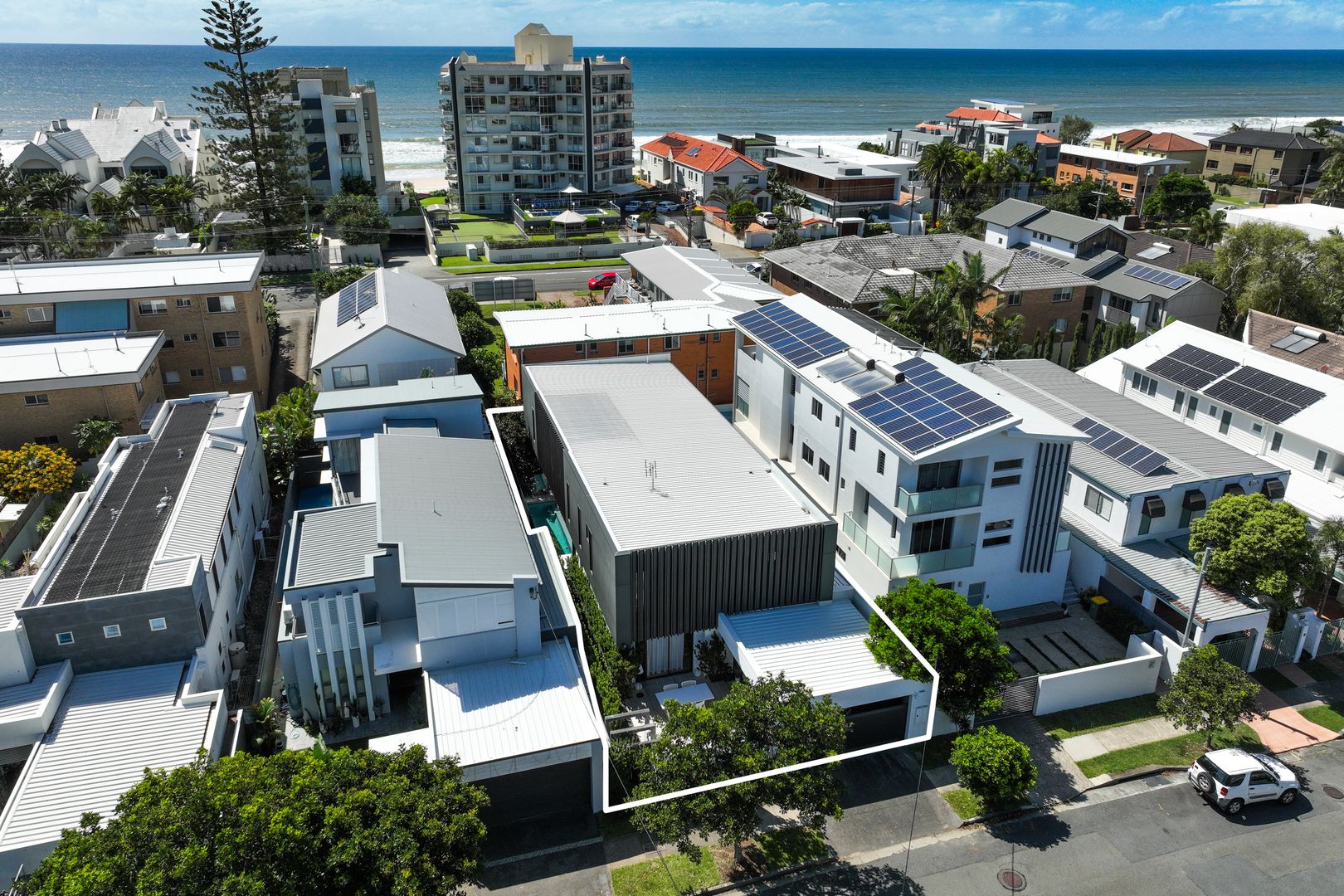 69 Seagull Avenue, Mermaid Beach QLD 4218, Image 1