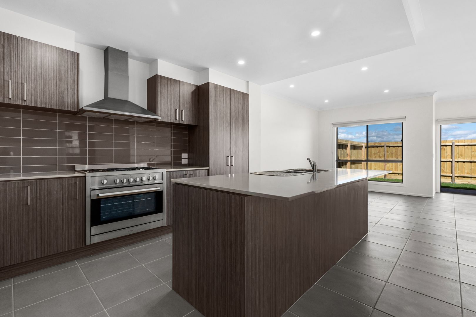 6 Hanford Lane, Wallan VIC 3756 House For Rent Domain