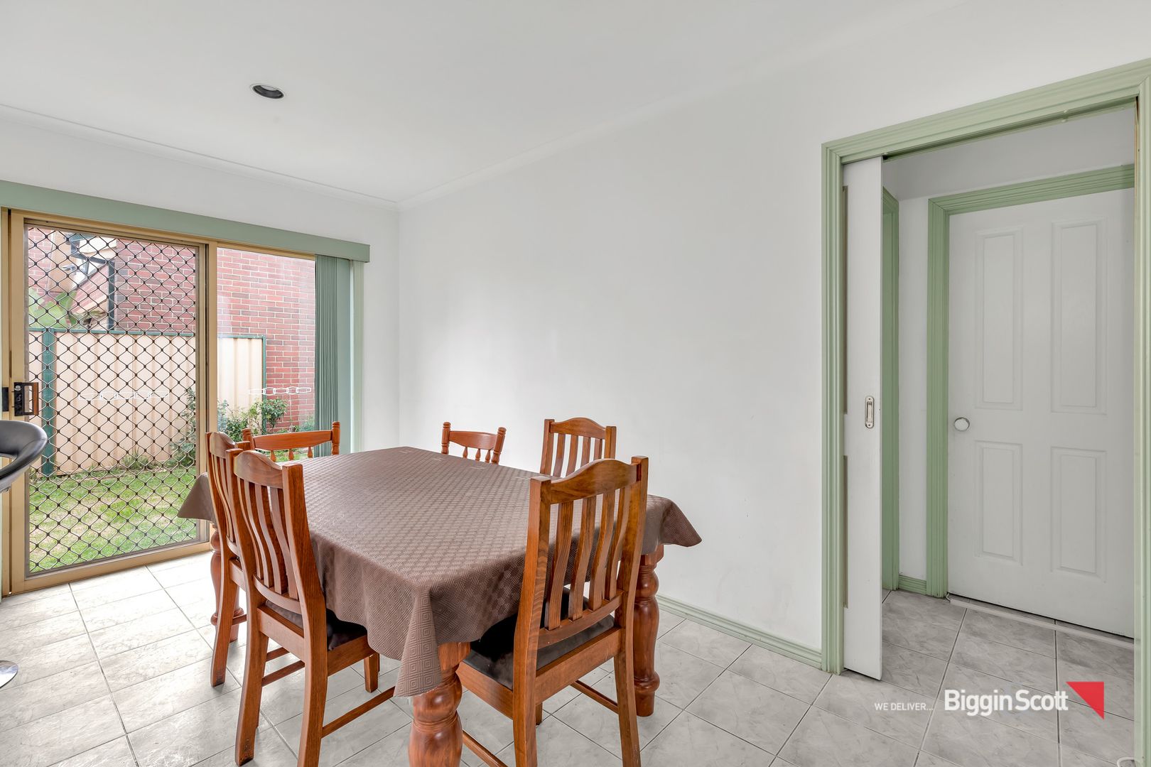 1/3 Lee Street, Deer Park VIC 3023, Image 2