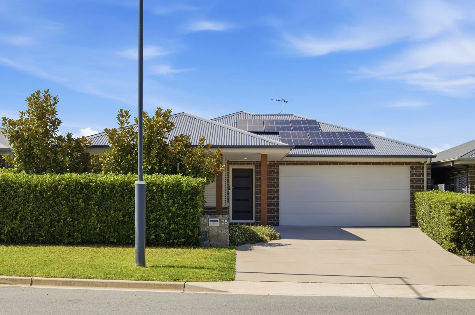 35 Griffiths Link, Googong NSW 2620