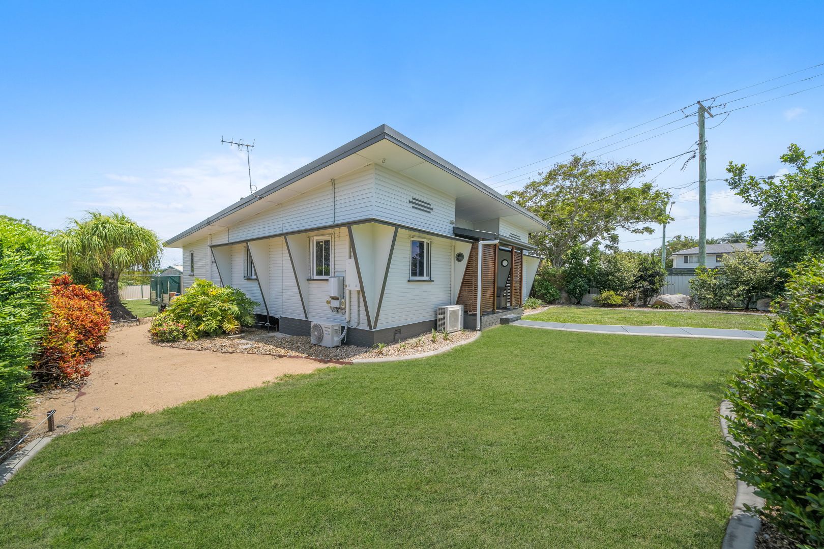 255 Elizabeth Avenue, Clontarf QLD 4019, Image 2