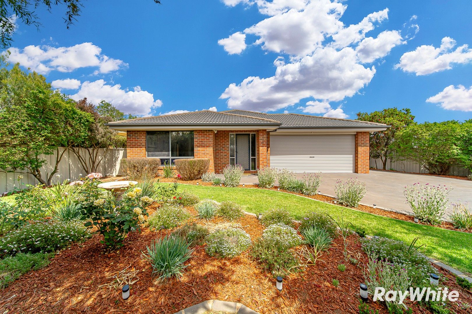 11 O'neill Court, Epsom VIC 3551, Image 1