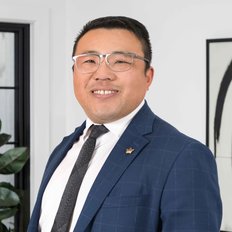 Mike Wang, Sales representative