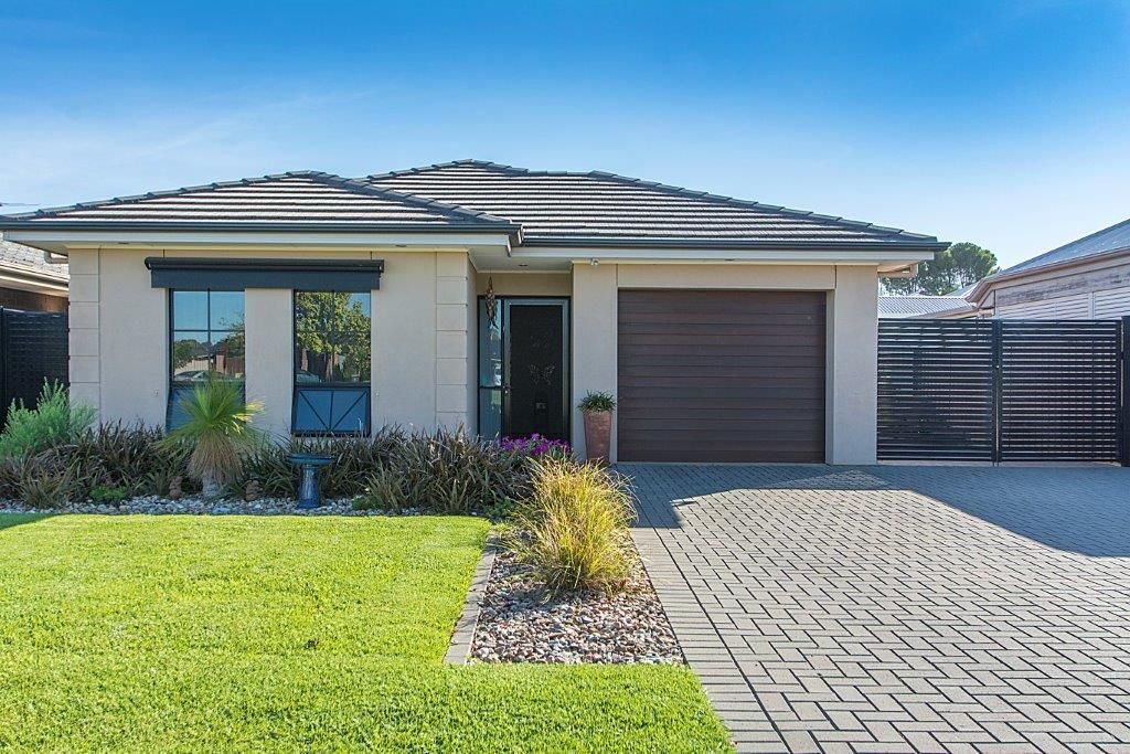 3 bedrooms House in 4 Blass Court NURIOOTPA SA, 5355