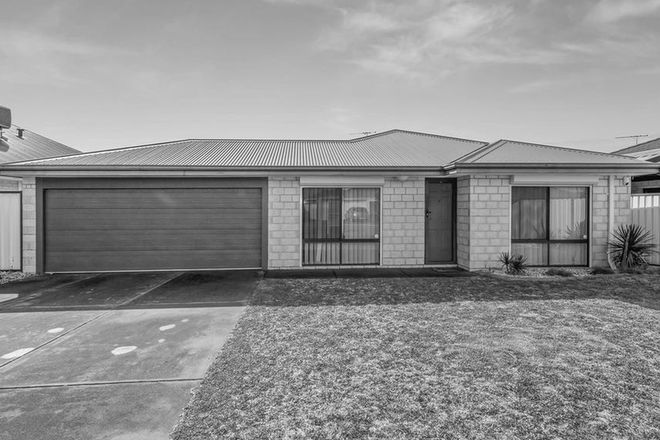 Picture of 16 Kalbarri Crescent, BERTRAM WA 6167