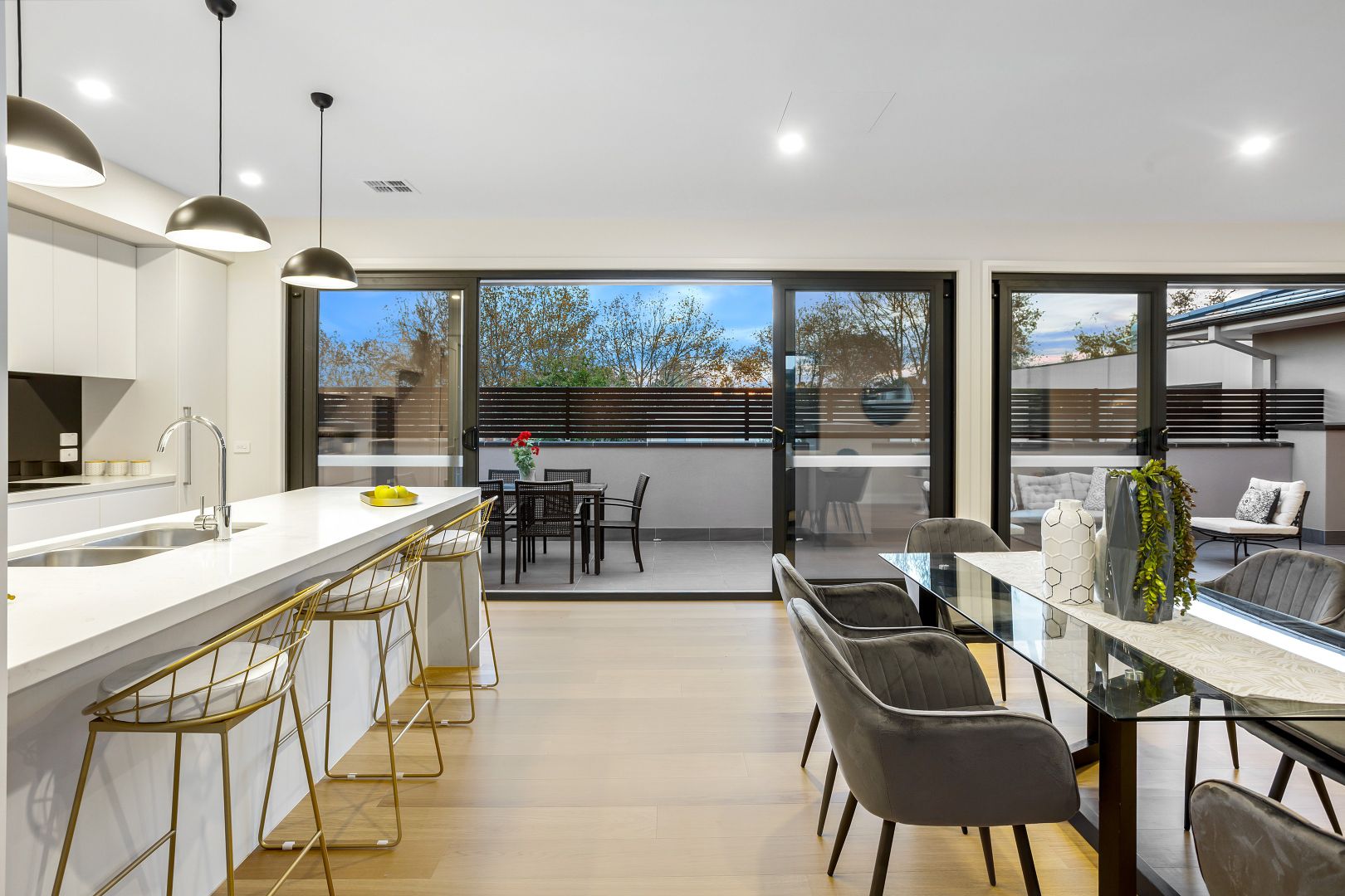 102/345 Alma Road, Caulfield North VIC 3161, Image 2