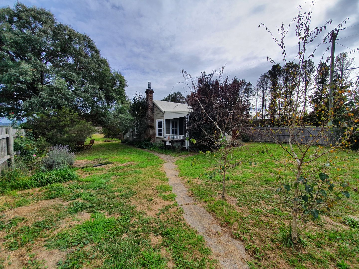 2 Booroolong Road, Armidale NSW 2350 - House For Rent ...