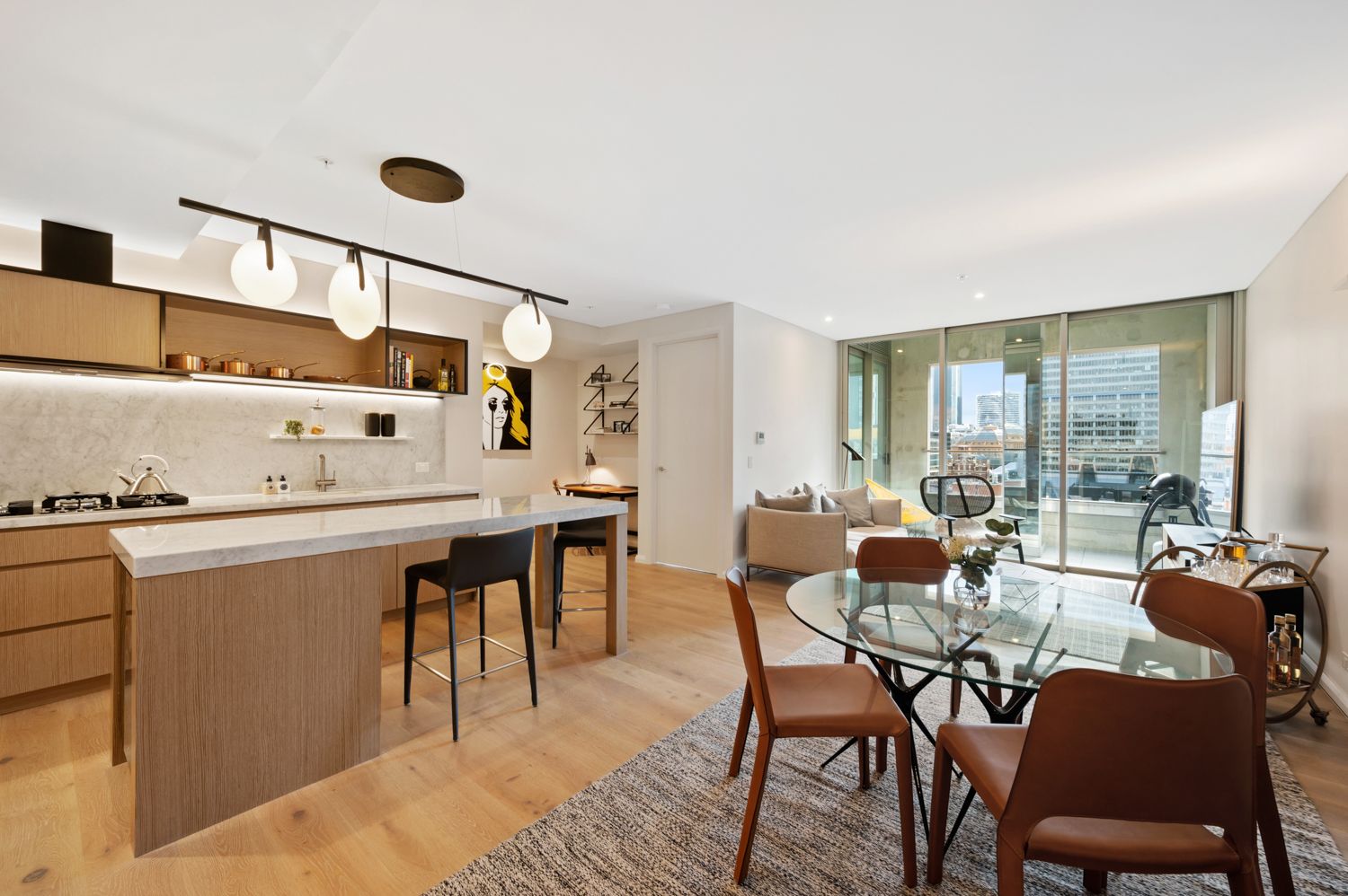 2 bedrooms Apartment / Unit / Flat in 1009/133 Russell Street MELBOURNE VIC, 3000