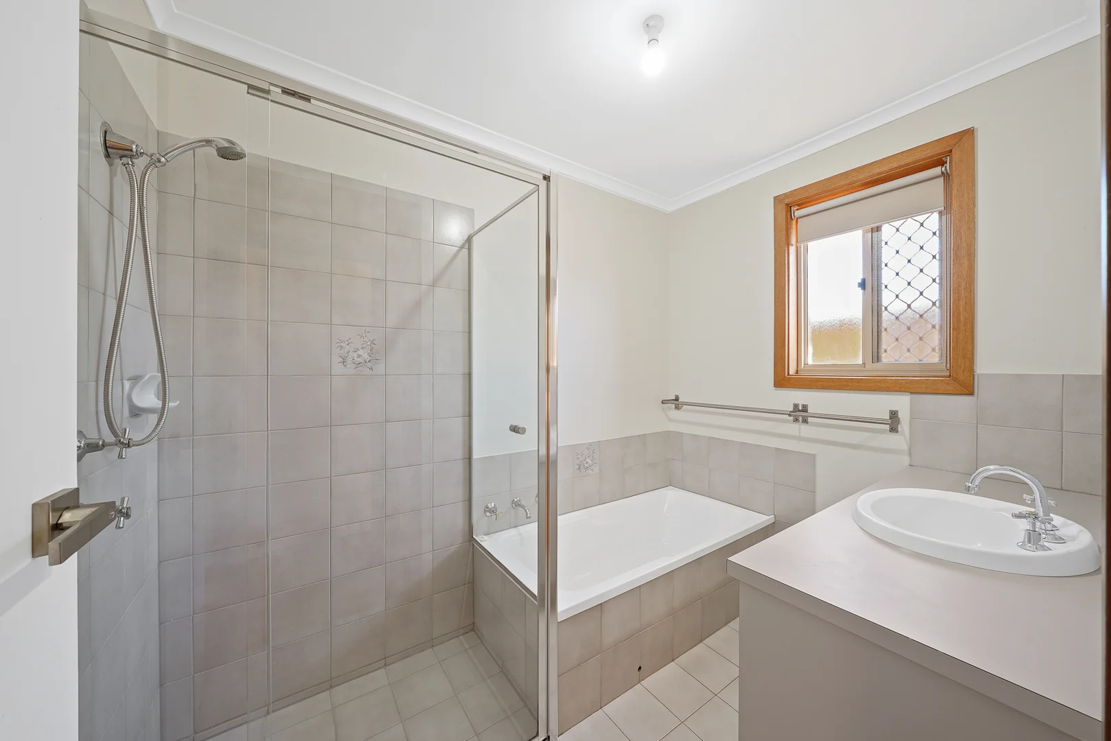 Additional image 8 of 2/15 Eugene Crescent, Parafield Gardens SA 5107